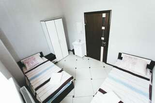 Гостиница Рай Иваново Двухместный номер эконом с двумя односпальными кроватями(Туалет и душ на этаже))-2