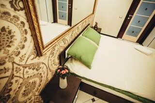 Гостиница Рай Иваново Двухместный номер (Улучшенный) (Туалет и душ на этаже)-1